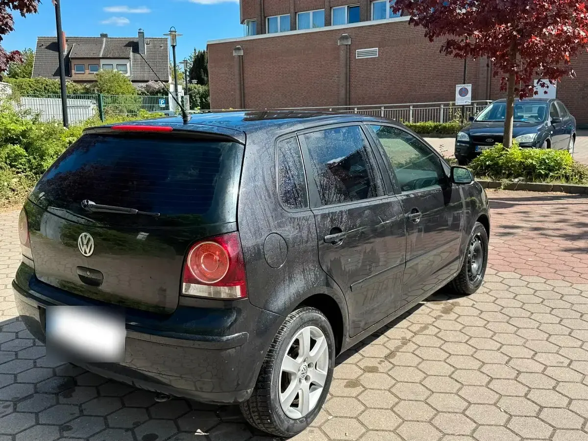 Gebraucht VW Polo 64 PS (47 kW) 2007 Schwarz Kleinwagen