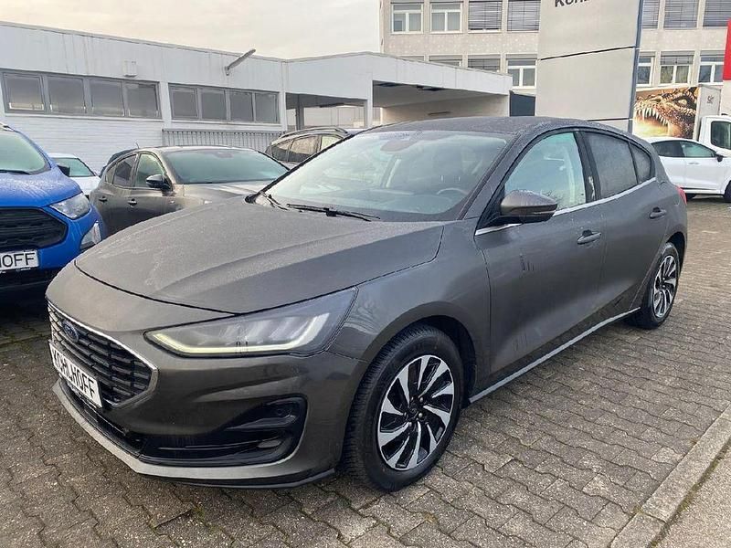 Używany Ford Focus Titanium 125 KM (91 kW) 2022 Szary Sedan/Limuzyna