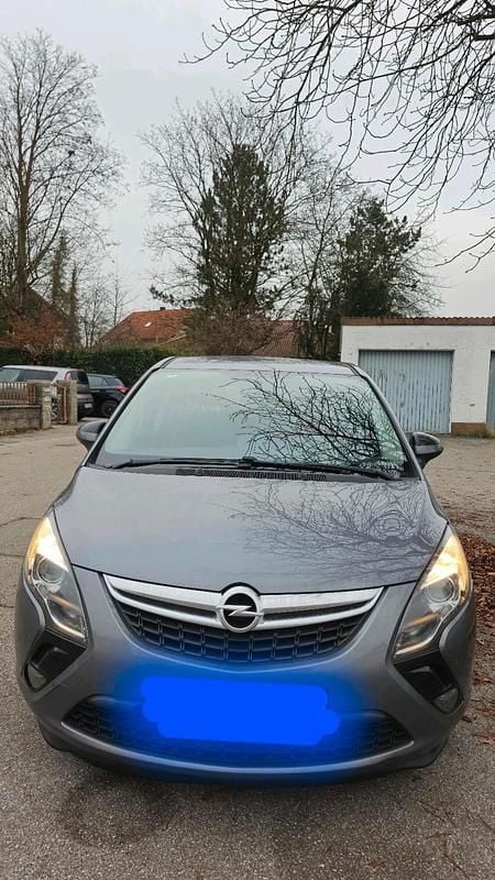Grau Gebraucht 2016 Opel Zafira Van / Kleinbus | 9.500 € (Fairer Preis) - Bild 1/4