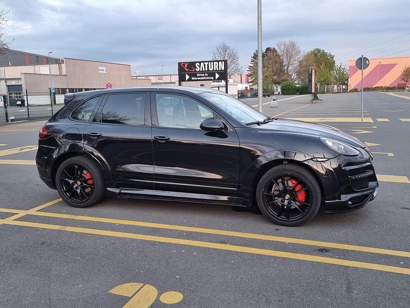 Gebraucht Porsche Cayenne 250 PS (183 kW) 2013 Schwarz SUV