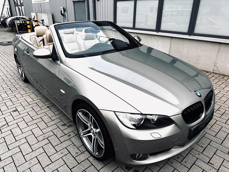 Gold Gebraucht 2008 BMW 330 Cabriolet M Performance Cabrio | 10.500 € - Bild 1/4