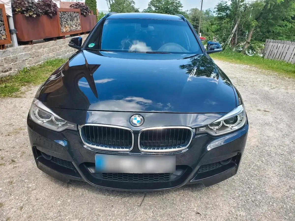 Gebraucht BMW 320 184 PS (135 kW) 2013 Schwarz Kombi