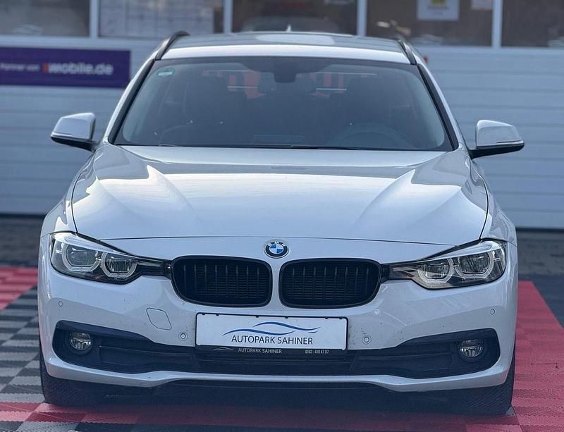 Gebraucht BMW 318 Sport Line 150 PS (110 kW) 2019 Alpinweiss iii Kombi