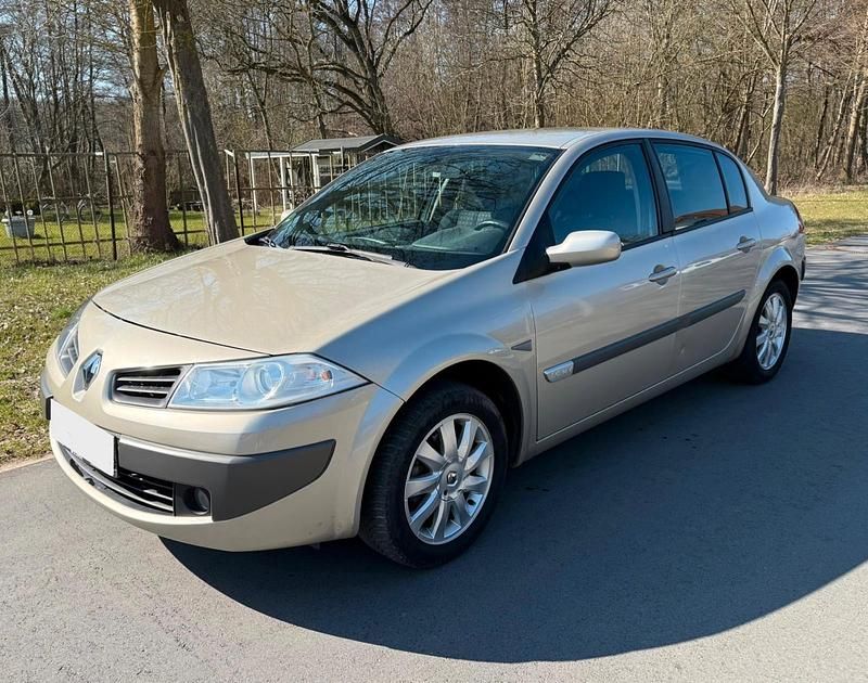 Gebraucht Renault Mégane II 111 PS (81 kW) 2006 Silber Limousine