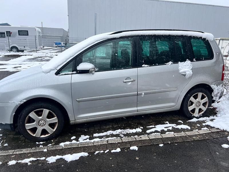Silber Gebraucht 2006 VW Touran Van / Kleinbus | 800 € (Superpreis) - Bild 1/4