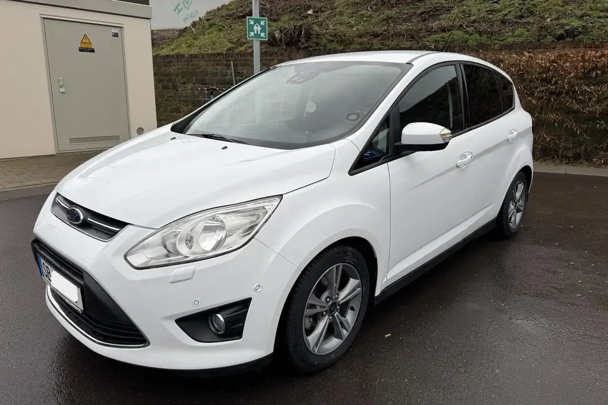 Gebraucht Ford C-MAX 101 PS (74 kW) 2014 Weiß Van / Kleinbus