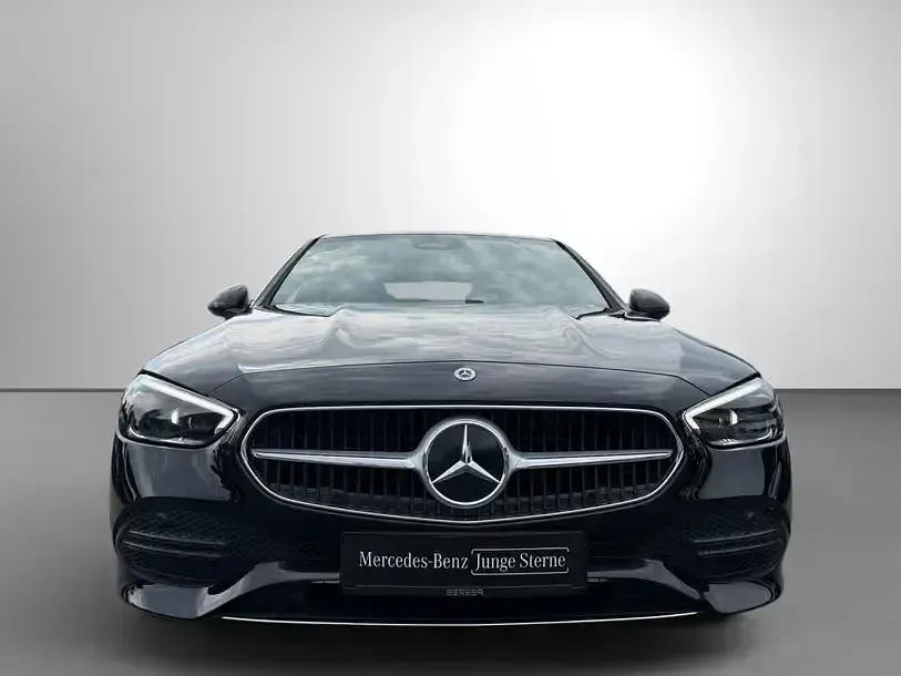 Gebraucht Mercedes C180 Avantgarde 170 PS (125 kW) 2025 Schwarz Limousine