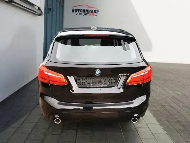 Używany BMW 218 Advantage 150 KM (110 kW) 2021 Czarny Kombi