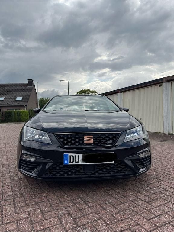 Schwarz Gebraucht 2019 Cupra Leon Limousine | 22.999 € (Guter Preis) - Bild 1/4