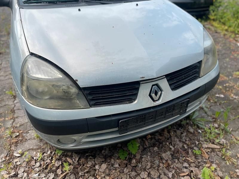 Blau Gebraucht 2004 Renault Clio Coupé | 550 € - Bild 1/4