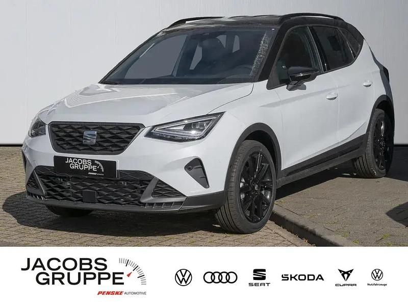 Blau Gebraucht 2025 Seat Arona Black Edition SUV | 27.489 € (Teuer) - Bild 1/4