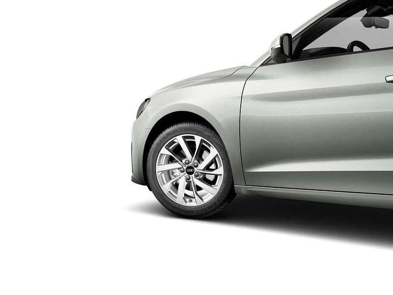 Gebraucht Audi A1 Advanced Plus 116 PS (85 kW) 2025 Tausilber metallic SUV
