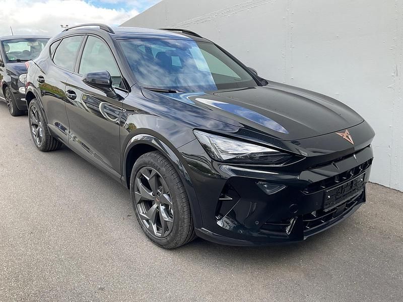 Midnight schwarz metallic Gebraucht 2025 Cupra Formentor SUV | 32.495 € (Superpreis) - Bild 1/3