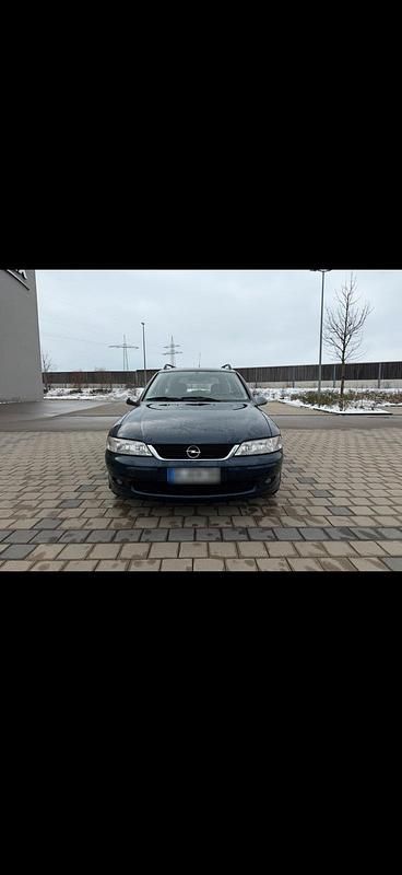 Gebraucht Opel Vectra 101 PS (74 kW) 2001 Blau Kombi