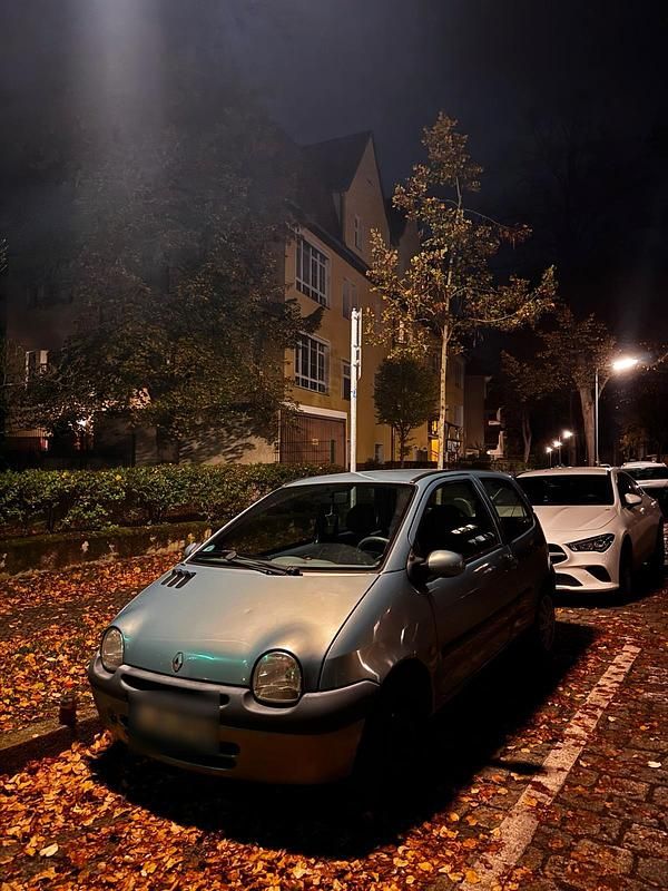 Blau Gebraucht 2002 Renault Twingo Authentique Kleinwagen | 2.500 € (Teuer) - Bild 1/4