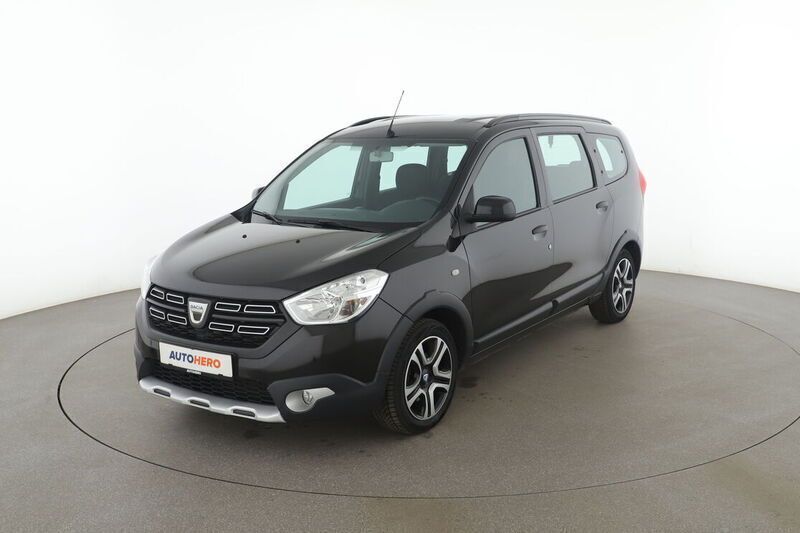 Schwarz Gebraucht 2021 Dacia Lodgy Anniversary Van / Kleinbus | 16.690 € (Teuer) - Bild 1/4