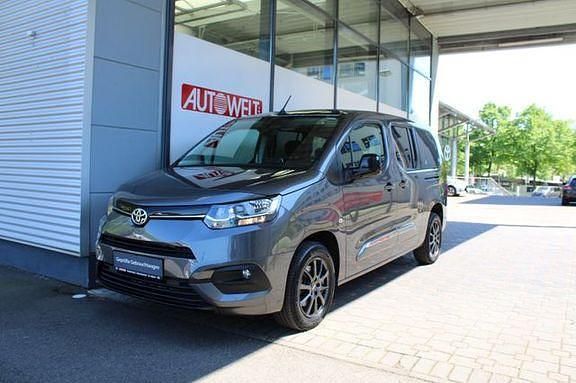 Basaltgrau Gebraucht 2023 Toyota Proace Verso City Kombi | 27.990 € (Teuer) - Bild 1/4