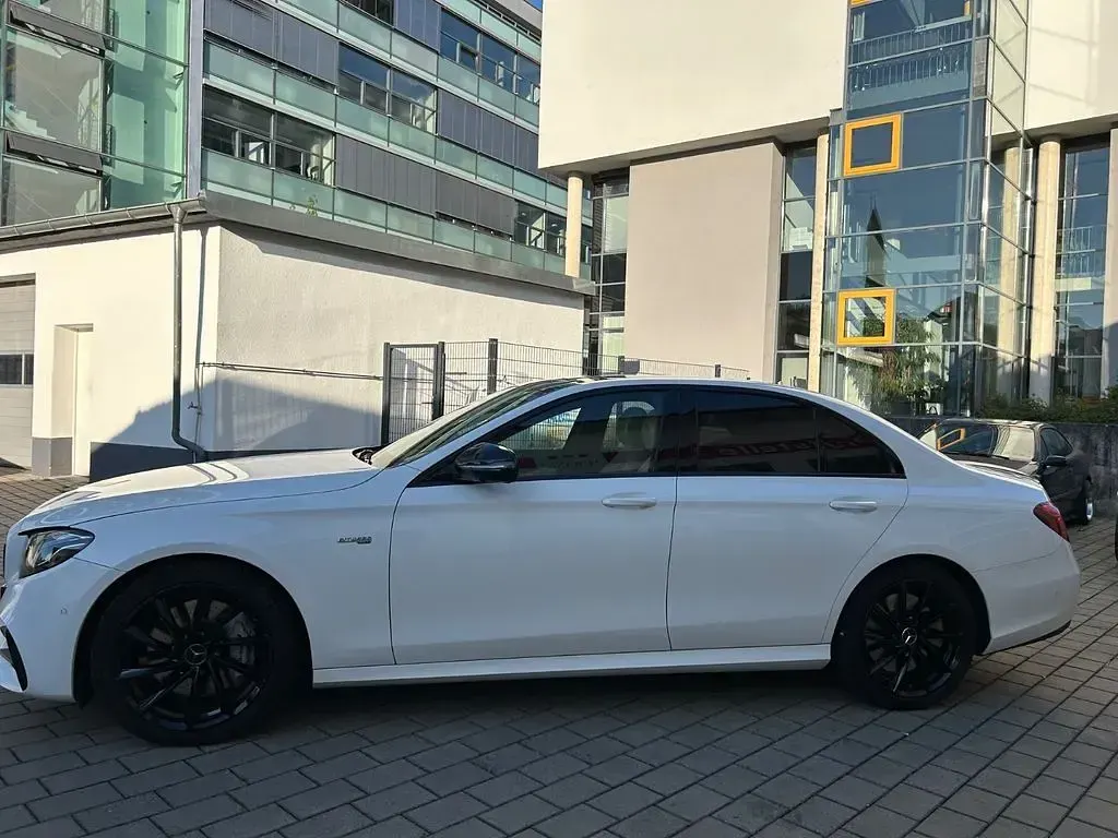 Gebraucht Mercedes E43 AMG AMG 401 PS (294 kW) 2018 Weiß Limousine