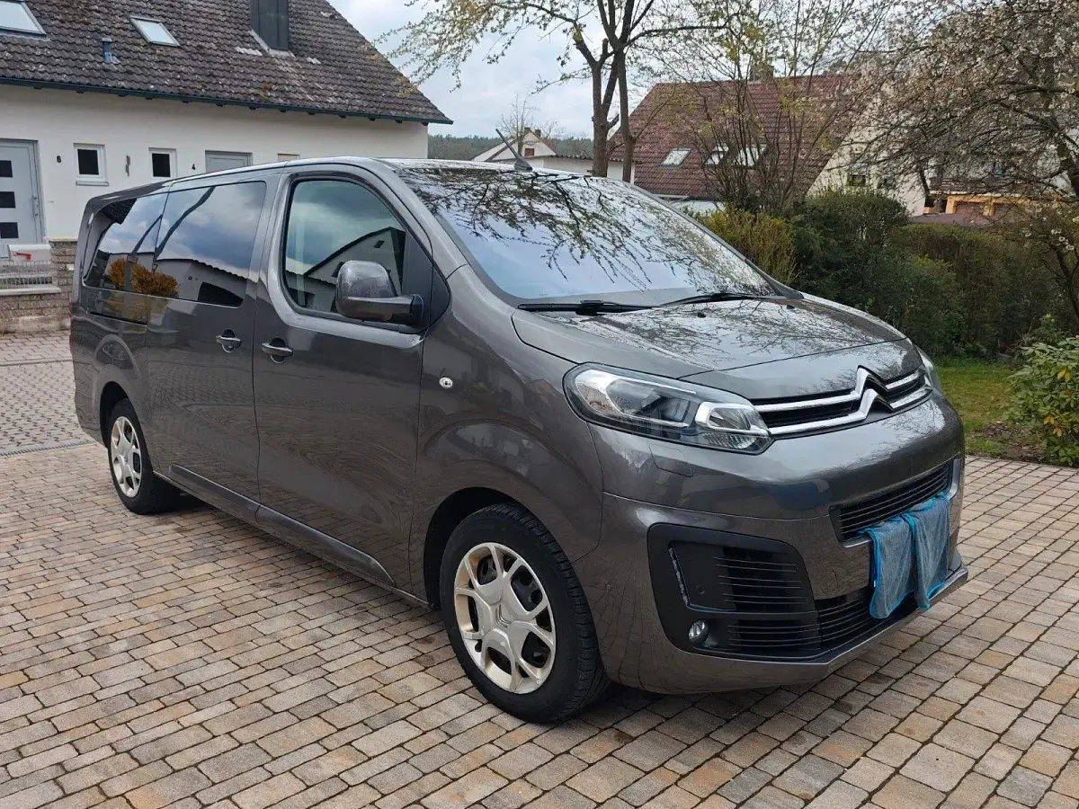 Gebraucht Citroën Spacetourer Feel 150 PS (110 kW) 2018 Grau Van / Kleinbus