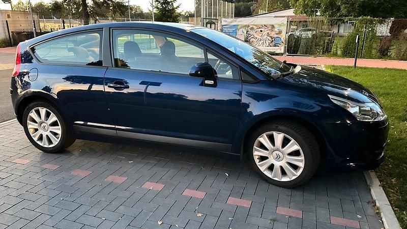 Blau Gebraucht 2007 Citroën C4 Coupé | 1.800 € - Bild 1/4