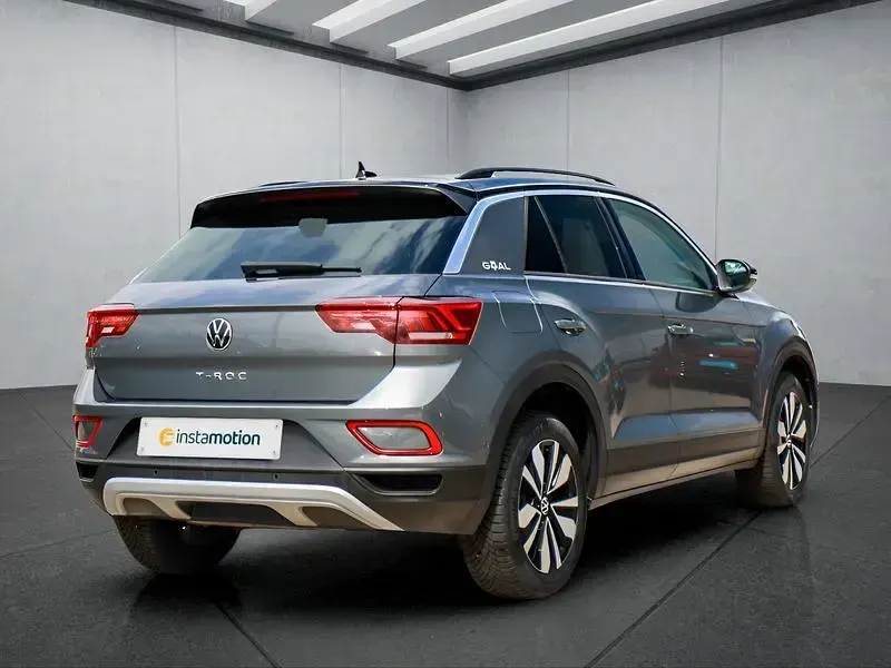 Gebraucht VW T-Roc 150 PS (110 kW) 2025 Grau SUV