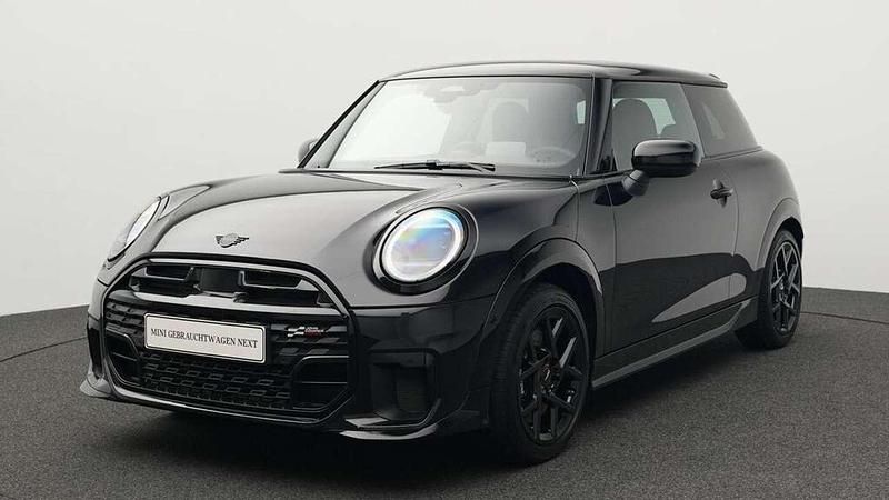 Schwarz Gebraucht 2024 Mini John Cooper Works Kleinwagen | 31.372 € (Guter Preis) - Bild 1/4