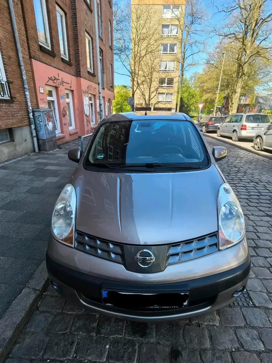 Usata Nissan Note 110 CV (80 kW) 2007 Marrone Utilitaria