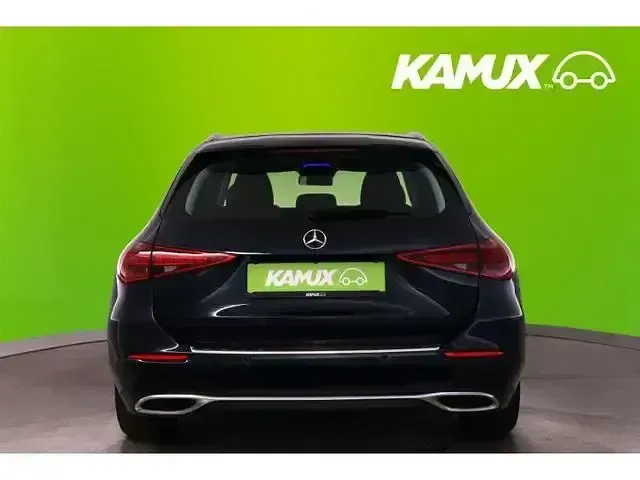 Gebraucht Mercedes C220 Avantgarde 200 PS (147 kW) 2022 Blau Limousine