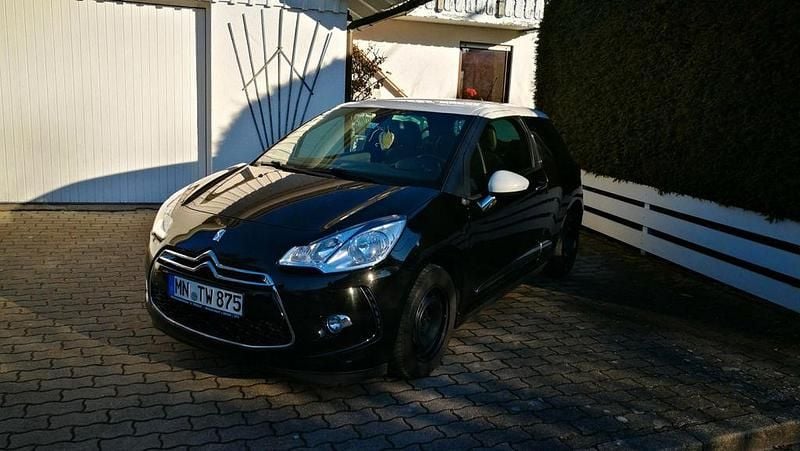 Schwarz Gebraucht 2014 Citroën DS3 So Chic Kleinwagen | 3.890 € (Guter Preis) - Bild 1/4