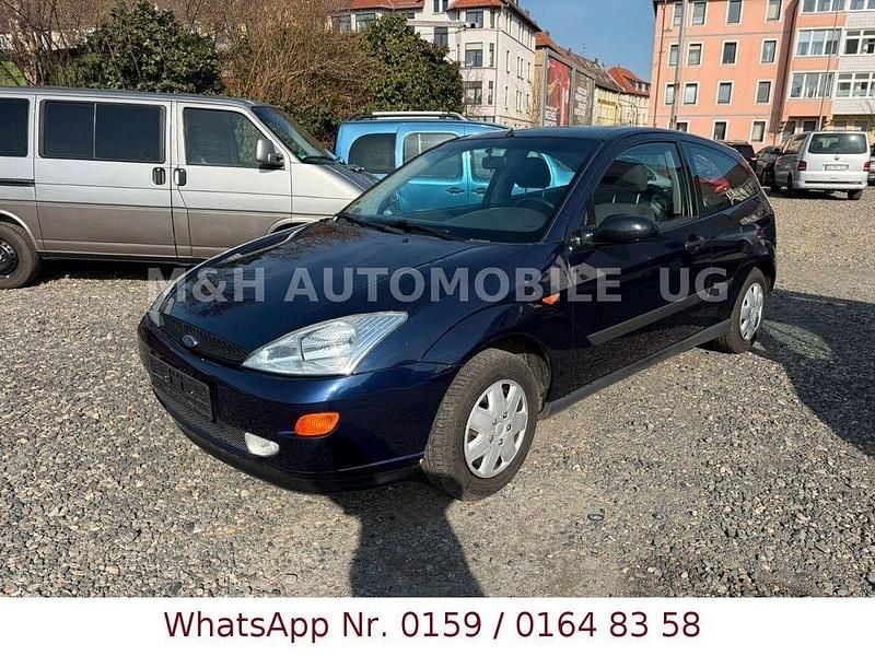Gebraucht Ford Focus Ambiente 101 PS (74 kW) 1999 Blau Limousine