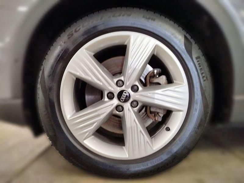 Gebraucht Audi Q4 e-tron Advanced 150 kW (204 PS) 2022 Grau SUV