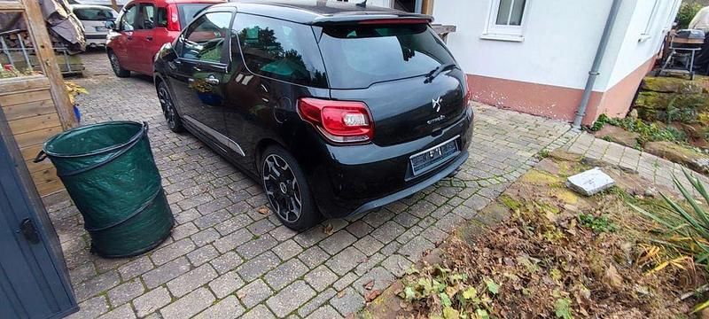 Gebraucht Citroën DS3 Sport Chic 156 PS (114 kW) 2012 Schwarz Kleinwagen
