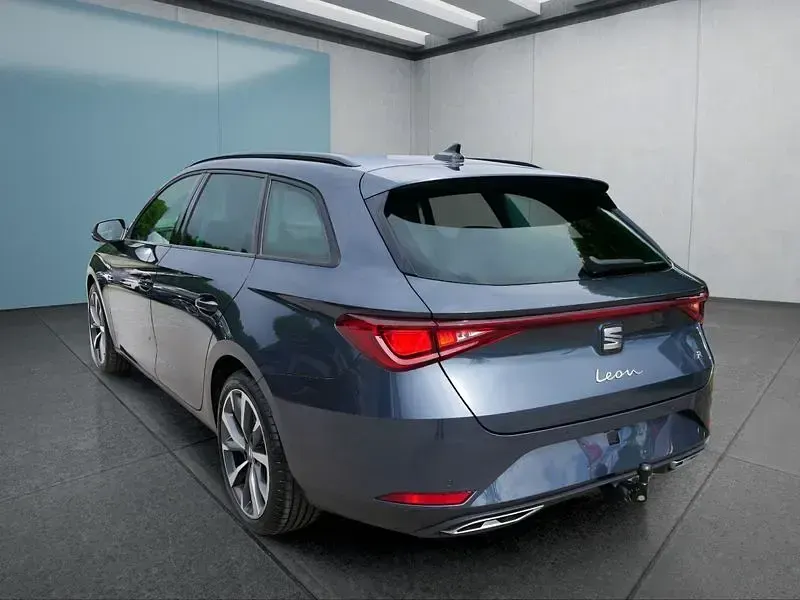 Neu Seat Leon ST 150 PS (110 kW) 2025 Grau Kombi