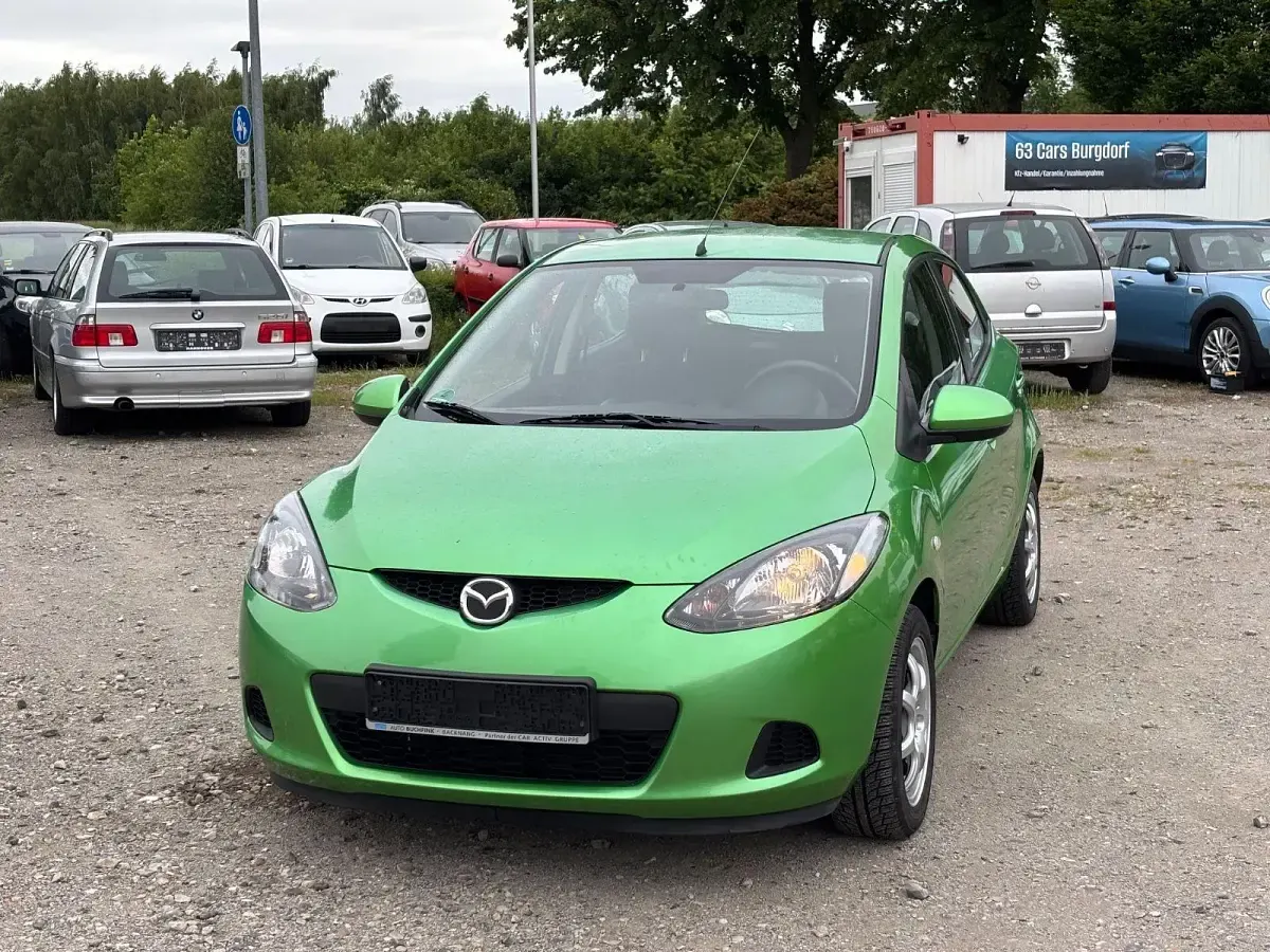Gebraucht Mazda 2 86 PS (63 kW) 2009 Grün Kleinwagen