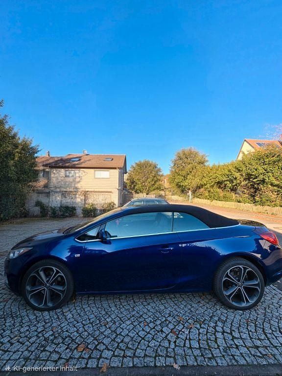 Blau Gebraucht 2014 Opel Cascada Innovation Cabrio | 11.500 € - Bild 1/4