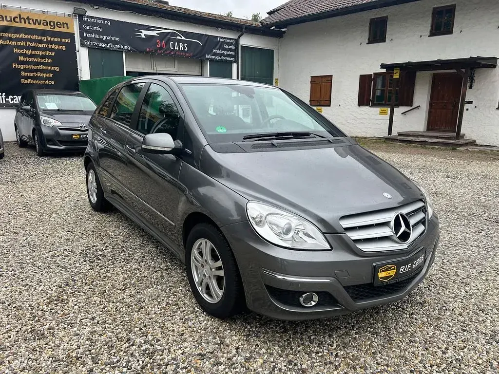 Gebraucht Mercedes B160 95 PS (69 kW) 2010 Grau Kleinwagen