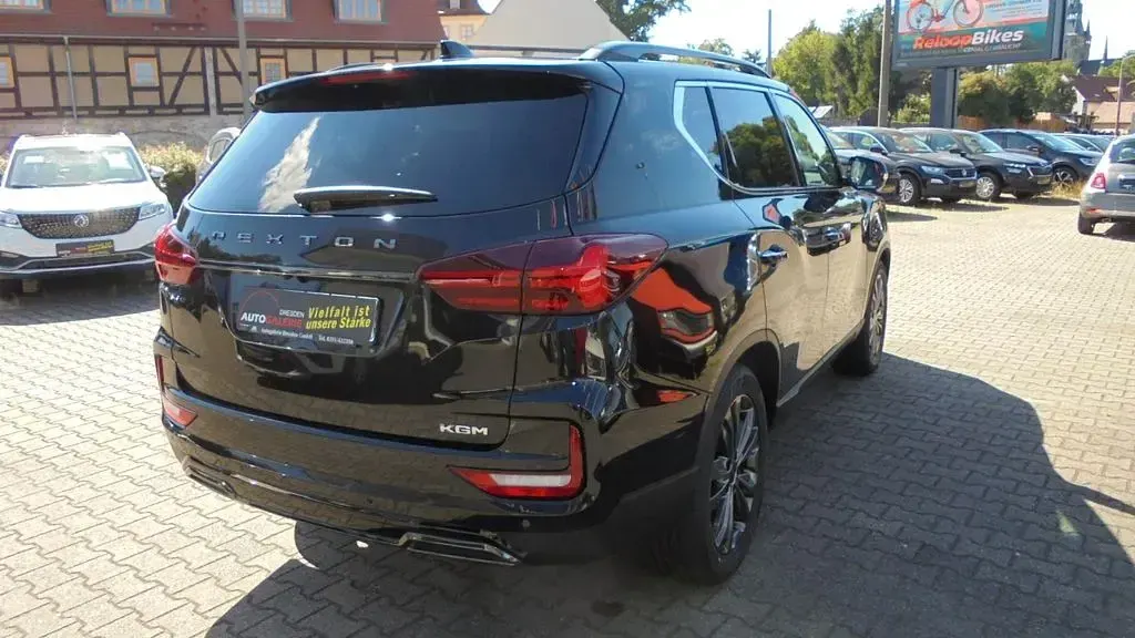 Gebraucht KGM Rexton 201 PS (147 kW) 2026 Schwarz SUV