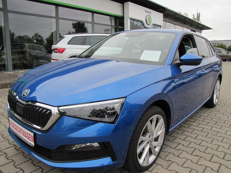 Blau Gebraucht 2021 Skoda Scala Clever Kleinwagen | 19.990 € (Fairer Preis) - Bild 1/4