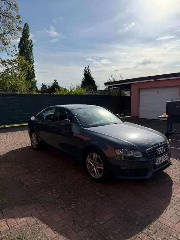 Gebraucht Audi A4 Ambiente 120 PS (88 kW) 2009 Grau Limousine