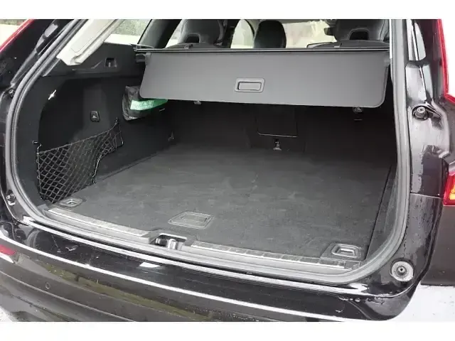Gebraucht Volvo XC60 Core 197 PS (144 kW) 2022 Schwarz SUV