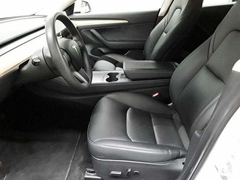 Gebraucht Tesla Model 3 Standard Range Plus 239 kW (325 PS) 2021 Pearl white multicoat Limousine