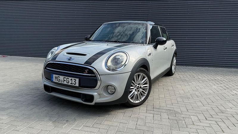 Silber Gebraucht 2015 Mini Cooper S Kleinwagen | 11.900 € (Guter Preis) - Bild 1/4