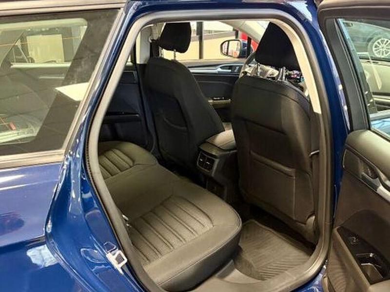 Gebraucht Ford Mondeo Trend 160 PS (117 kW) 2017 Blau Kombi