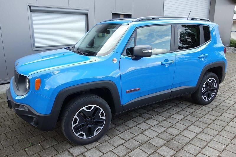 Blau Gebraucht 2015 Jeep Renegade Trailhawk SUV | 15.750 € (Fairer Preis) - Bild 1/4