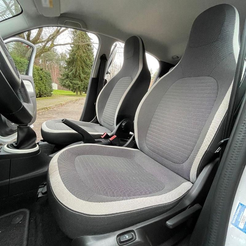 Gebraucht Renault Twingo SE 60 PS (44 kW) 2019 Weiß Kleinwagen