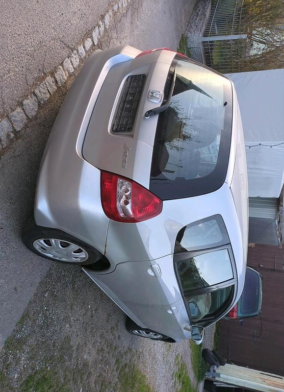 Gebraucht Honda Jazz 82 PS (60 kW) 2004 Silber Kleinwagen