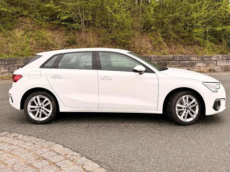 Gebraucht Audi A3 Comfort 150 PS (110 kW) 2022 Weiß Limousine