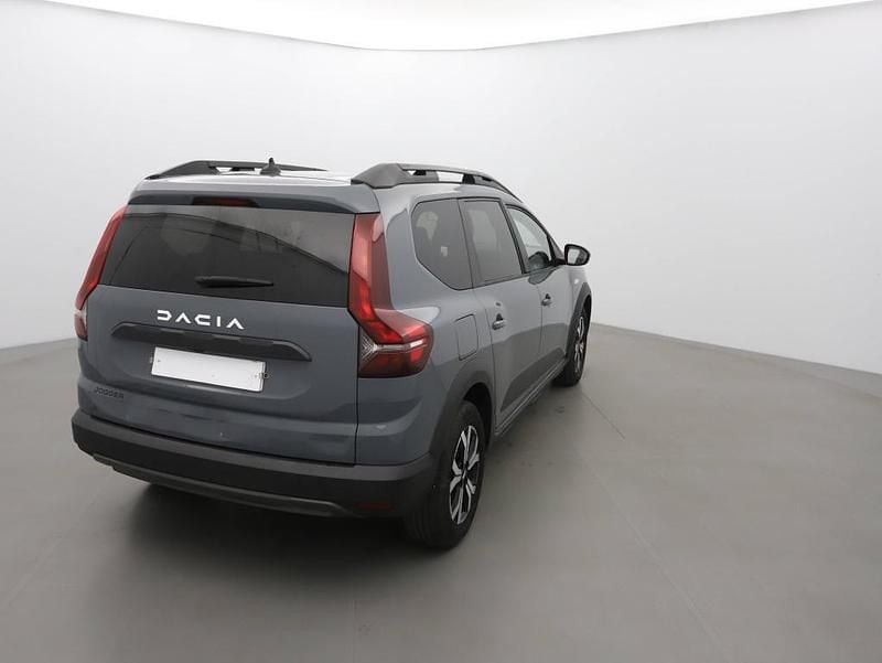 Usata Dacia Jogger Expression 111 CV (81 kW) 2024 Grigio Monovolume