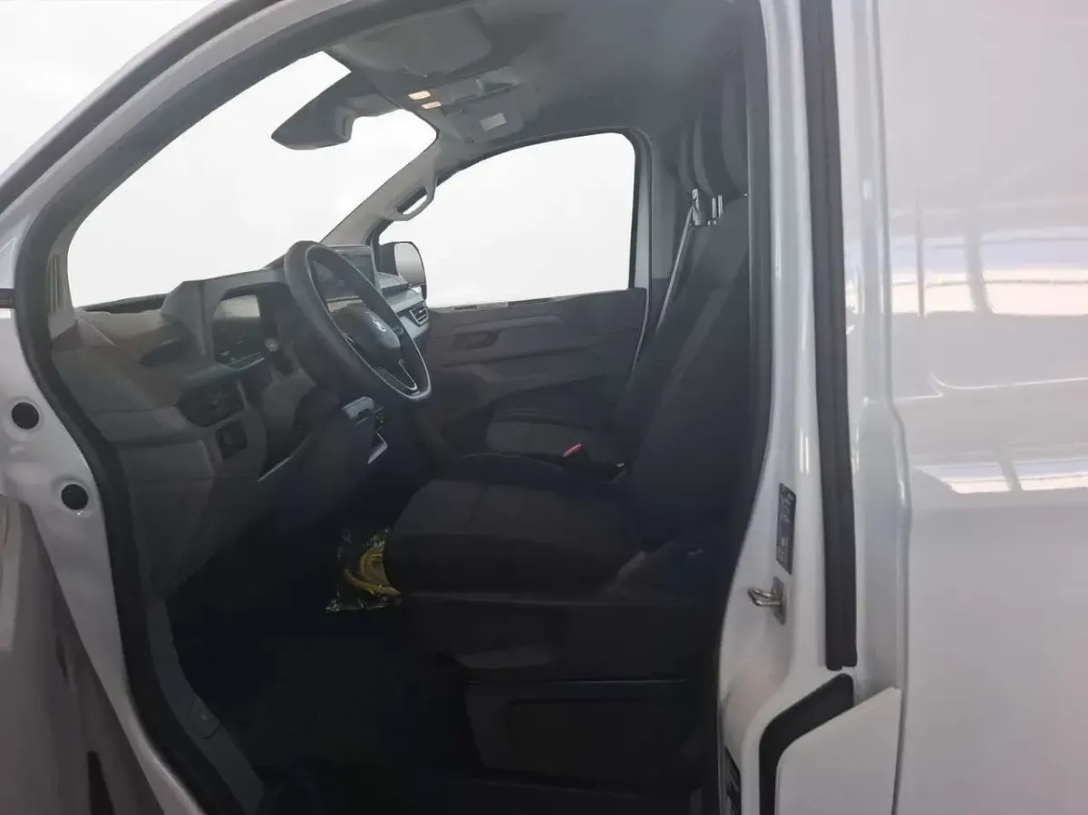 Używany VW Transporter 160 kW (218 KM) 2025 Biały Van