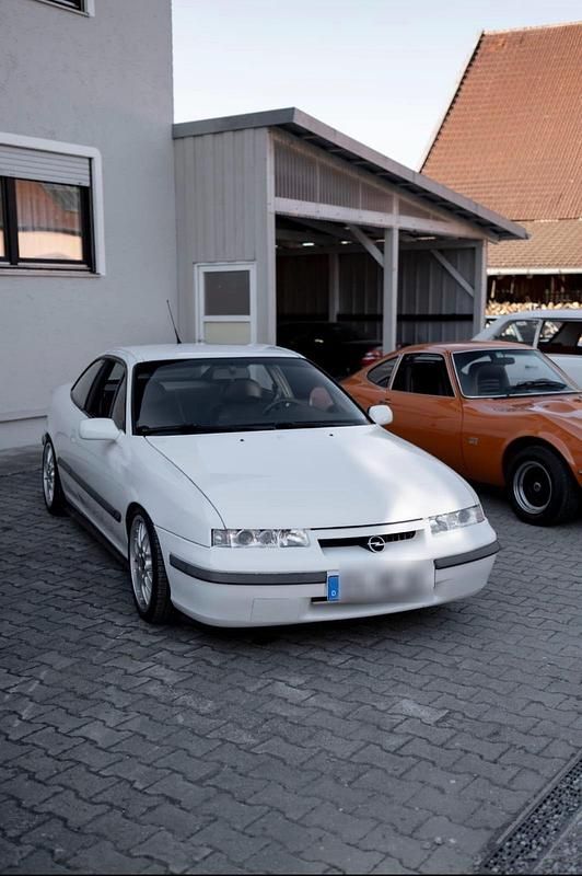 Weiß Gebraucht 1994 Opel Calibra Coupé | 7.200 € - Bild 1/4